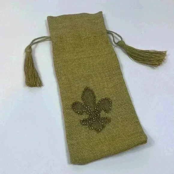FLEUR DE LIS WINE BOTTLE COVER JUTE‎ BURLAP TIE - Picture 1 of 6